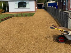 Home tar-and-chip-driveways-1-300x225.jpeg